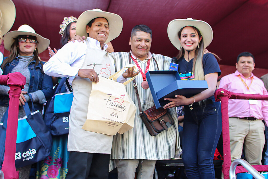caja-arequipa-corso-amistad