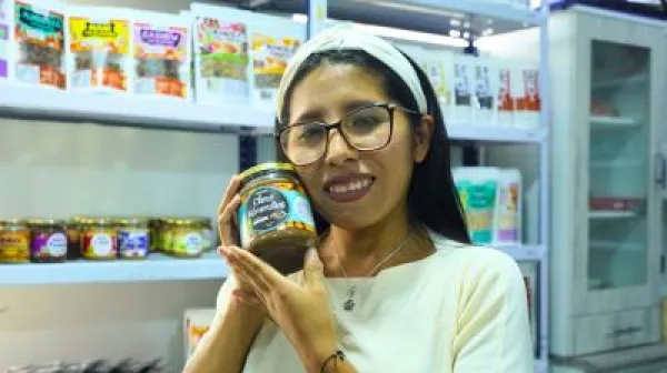 Emprendedor Joven - Mary Quispe - Mango Corporation - Arequipa