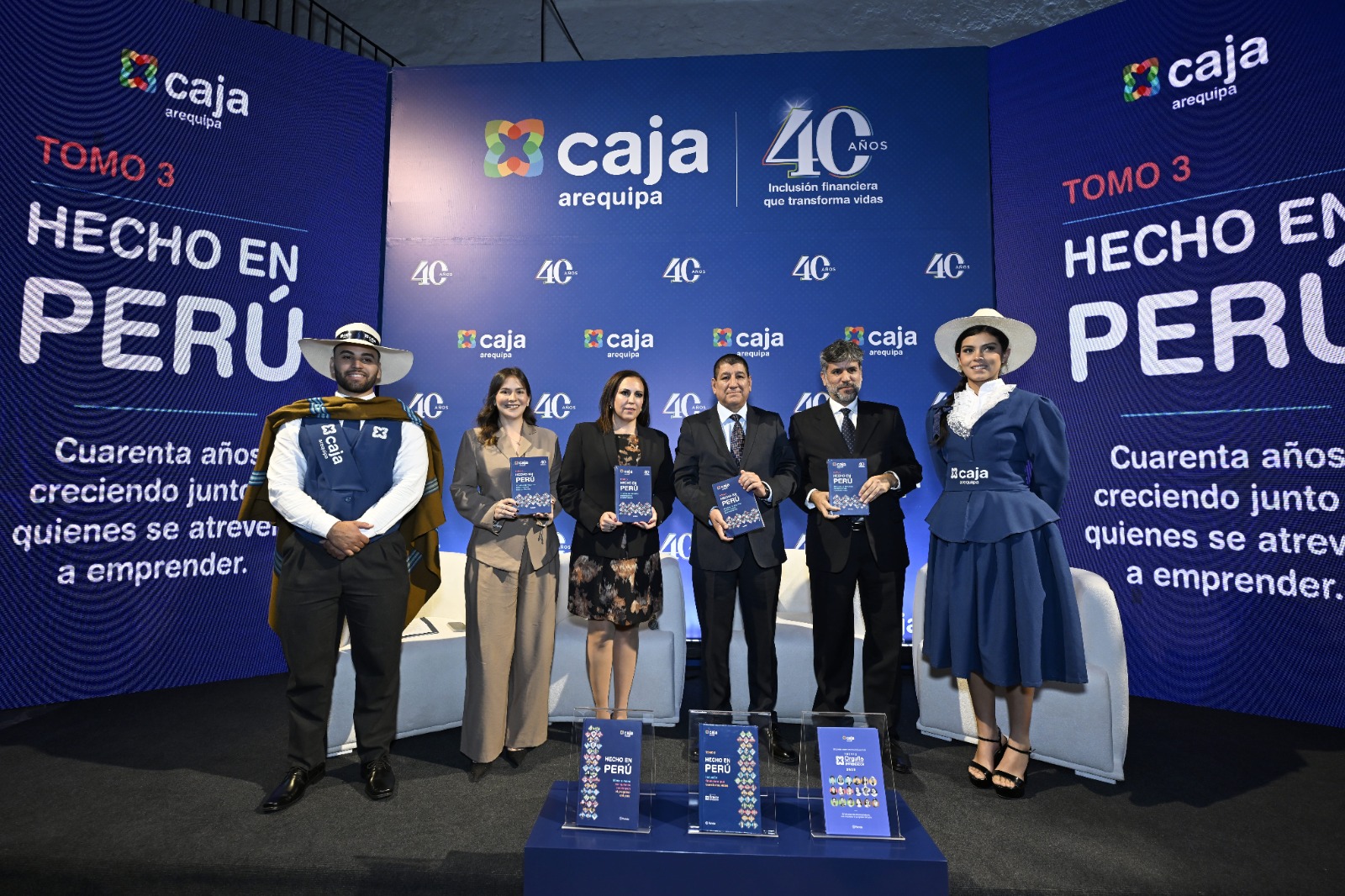 Lanzamiento del libro Hecho en Peru (4)