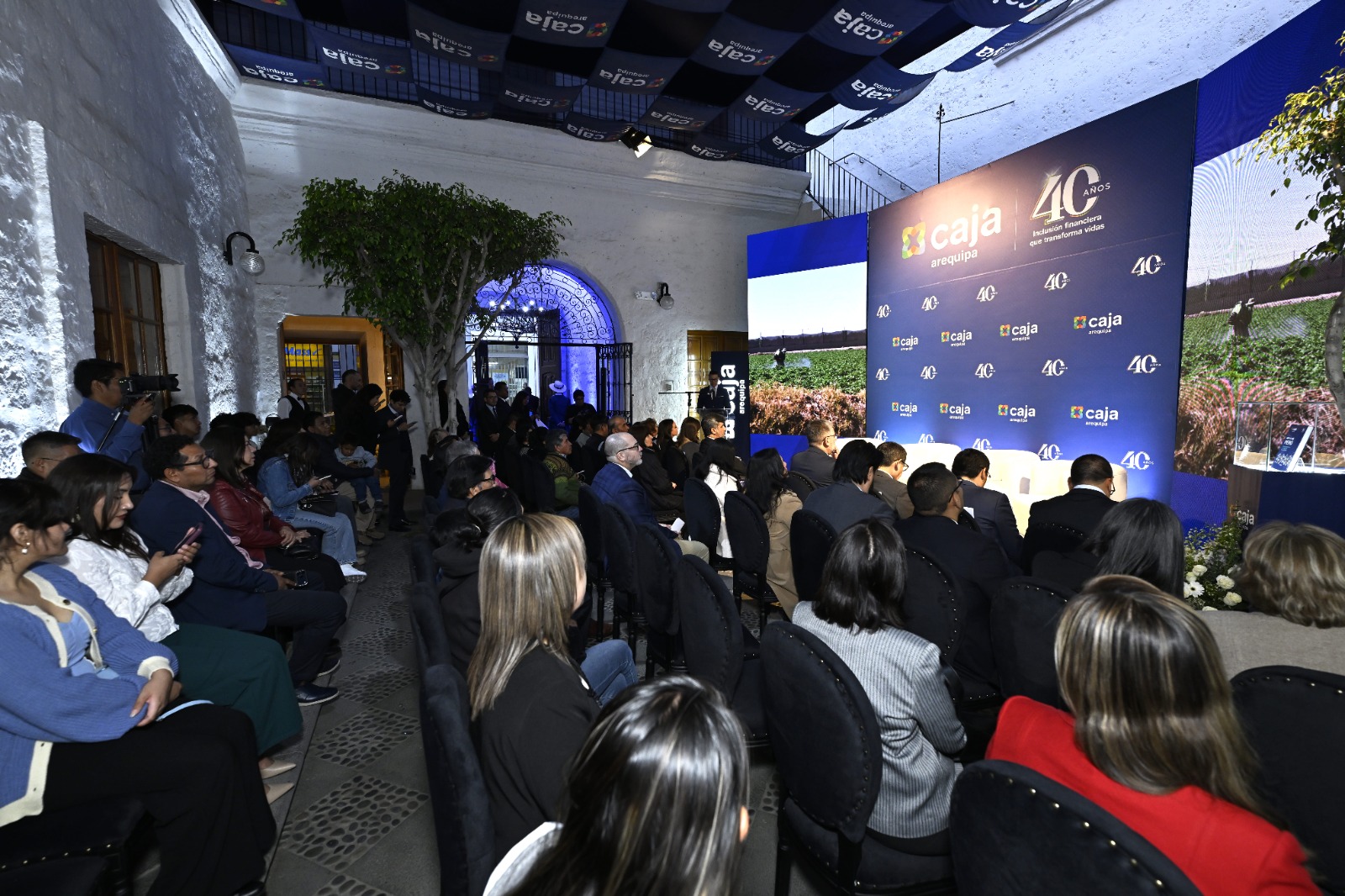 Lanzamiento del libro Hecho en Peru (5)